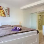 Luxury With Sea View, Pool And Jacuzzi Near The In The Town Of Pula By Wiibuk Villa *
