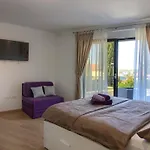 Villa Luxury With Sea View, Pool And Jacuzzi Near The In The Town Of Pula By Wiibuk